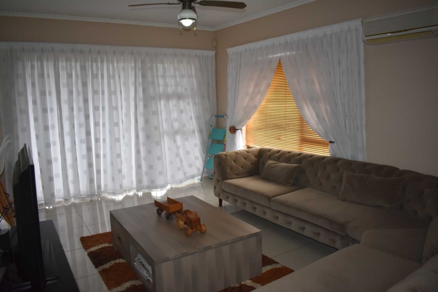 4 Bedroom Property for Sale in Beacon Bay Eastern Cape